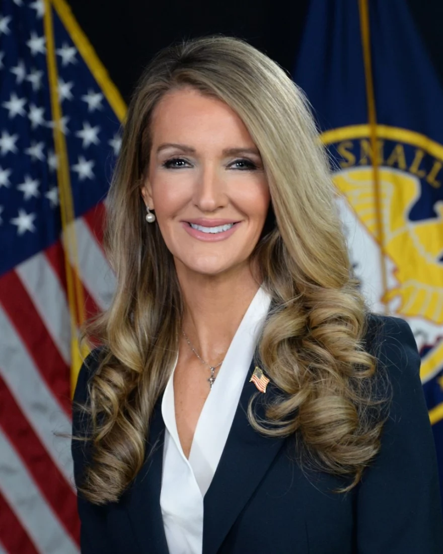 Headshot or formal portrait of Kelly Loeffler