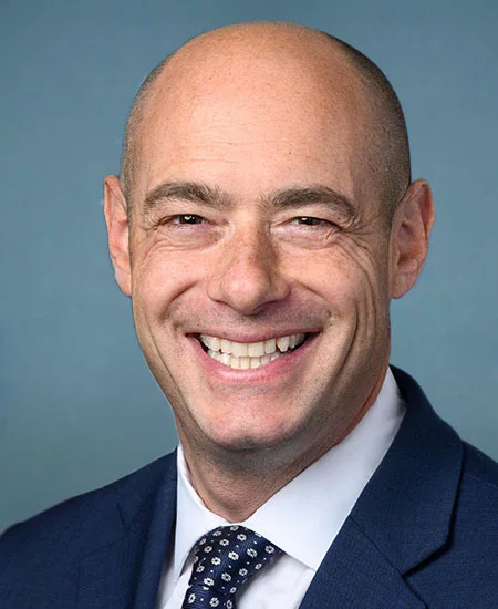 Congressional portrait of Landsman, Greg